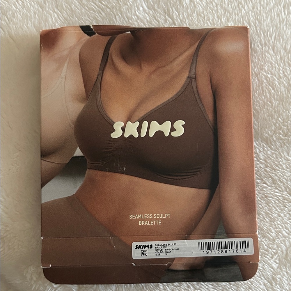 SKIMS Seamless Sculpt Bralette - Clay